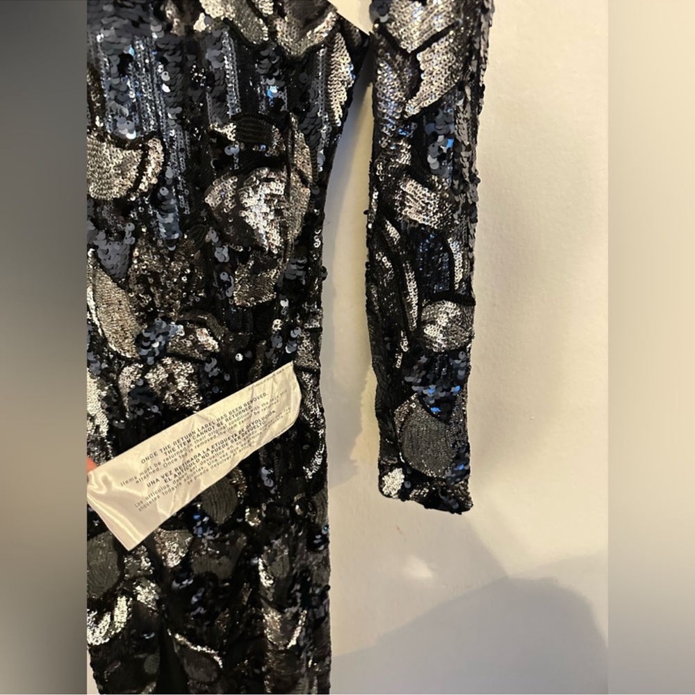 Natalie Elegant Sequin Evening Dress - Picture 9 of 10